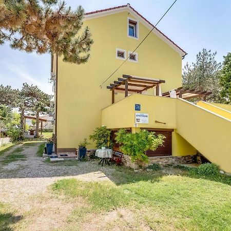 Apartments With A Parking Space Baska, Krk - 13907 Екстериор снимка