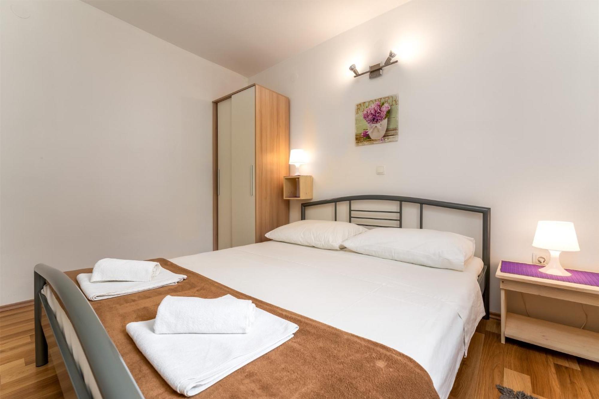 Apartments With A Parking Space Baska, Krk - 13907 Стая снимка