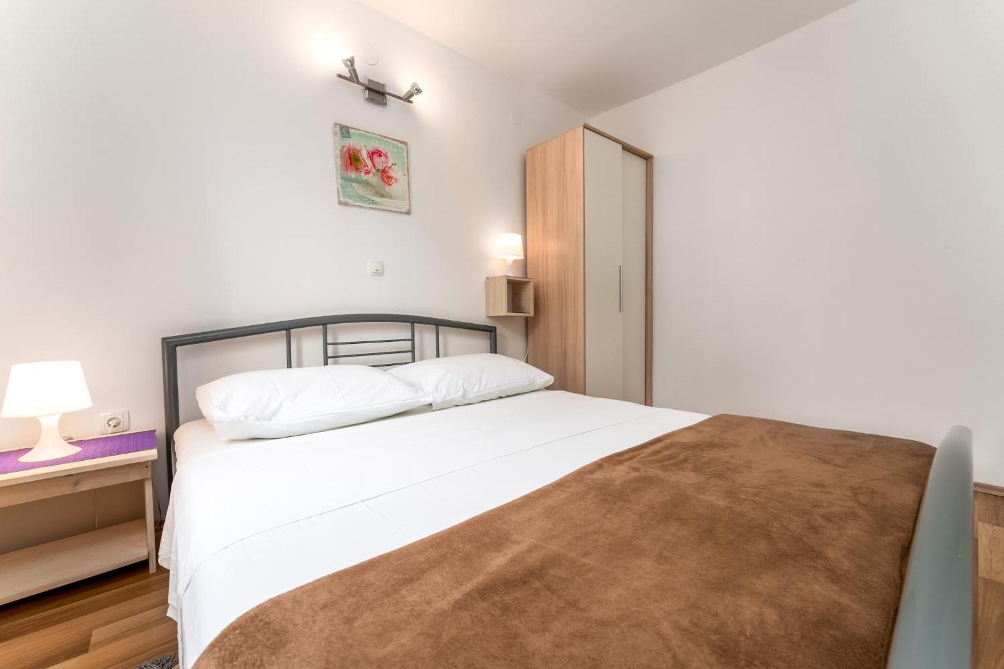 Apartments With A Parking Space Baska, Krk - 13907 Стая снимка